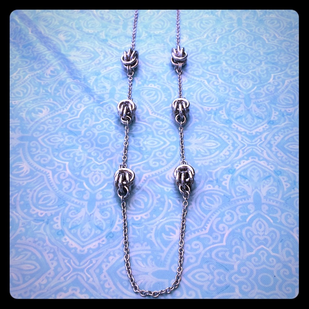 Knot necklace